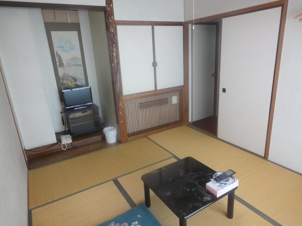 Ryokan Tanada Хиросима Экстерьер фото